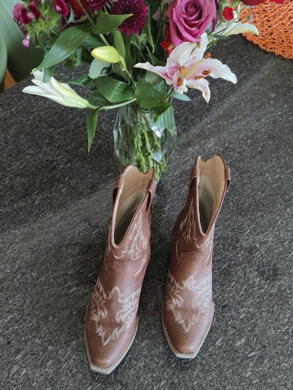 IXU Women's Brown Western Ankle Boots - Embroidered Pointed Toe NWOT
